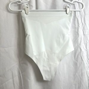 HoneyLove SuperPower Thong, XS, white, NO panty lines, won't roll down